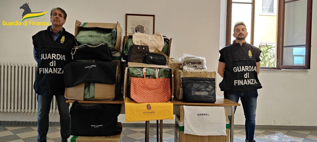 
	Il sequestro dei finanzieri

