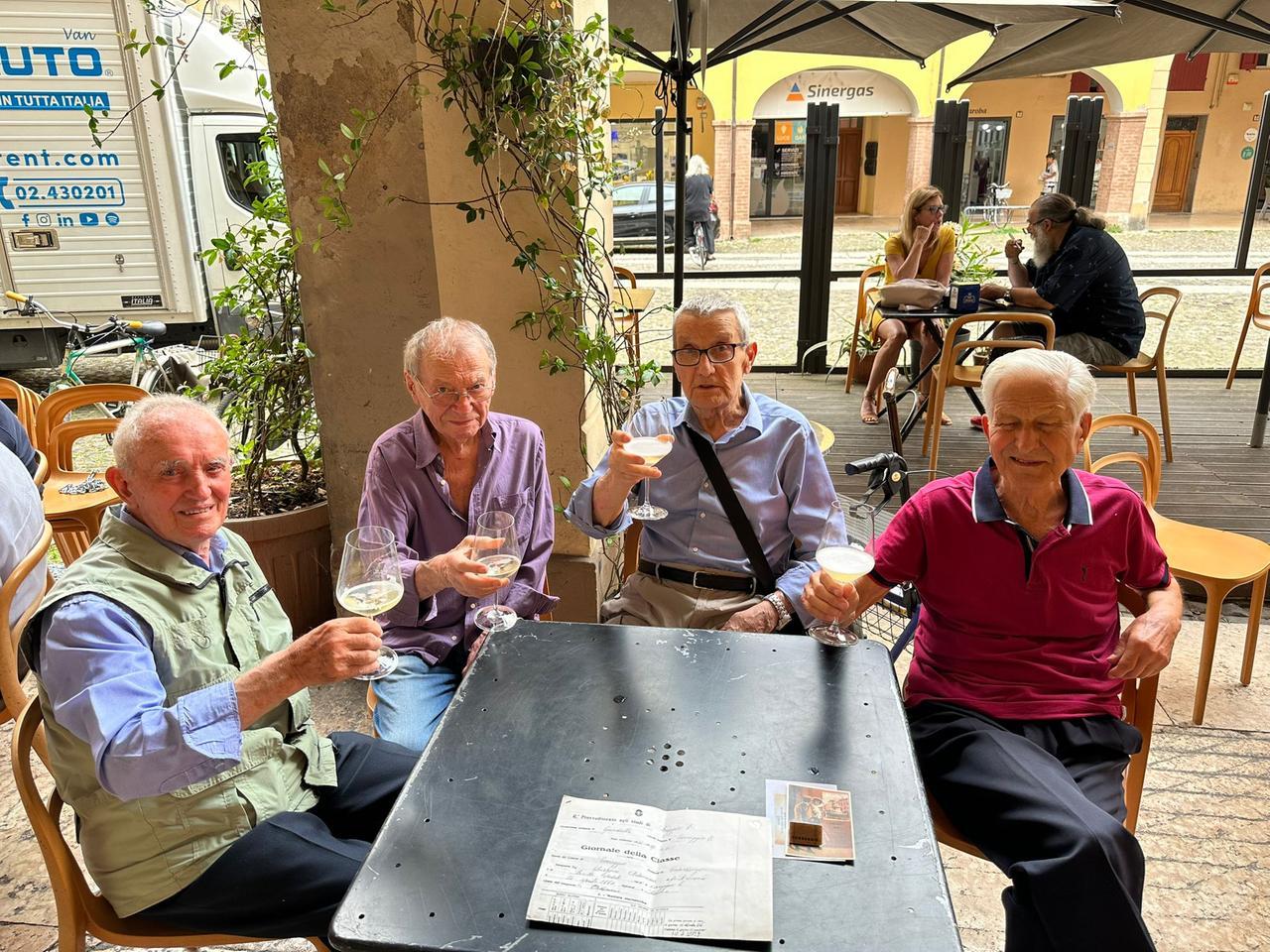 In prima elementare insieme nel 1936: la reunion 88 anni dopo è da record