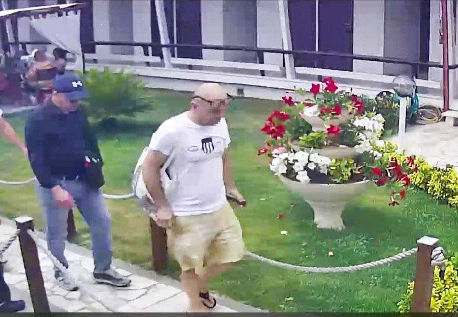Viareggio, rubano nelle borse dei clienti dei bagni: gli stabilimenti colpiti e come agiscono i ladri