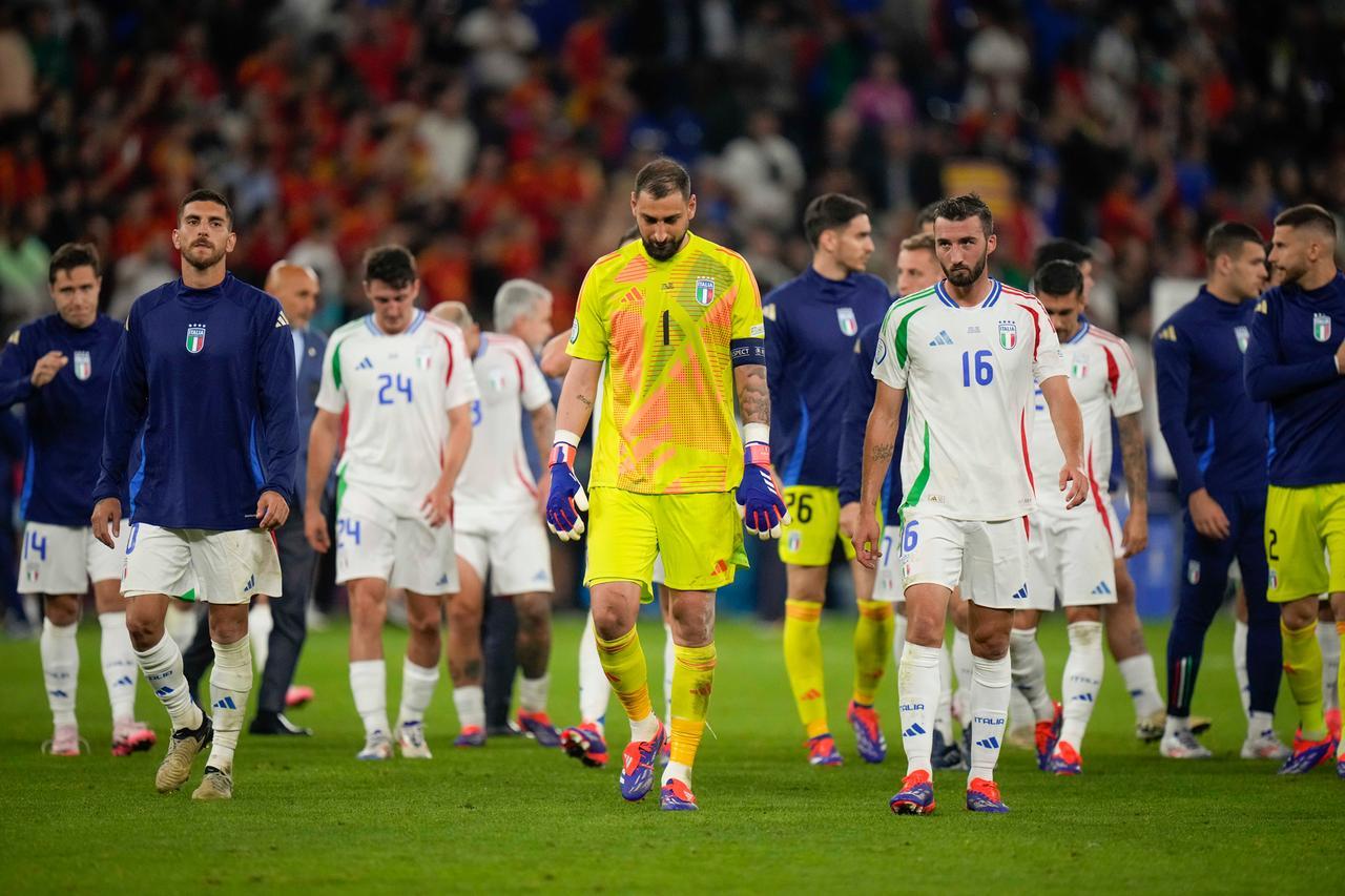 
	Gli azzurri dopo il ko con la Spagna

