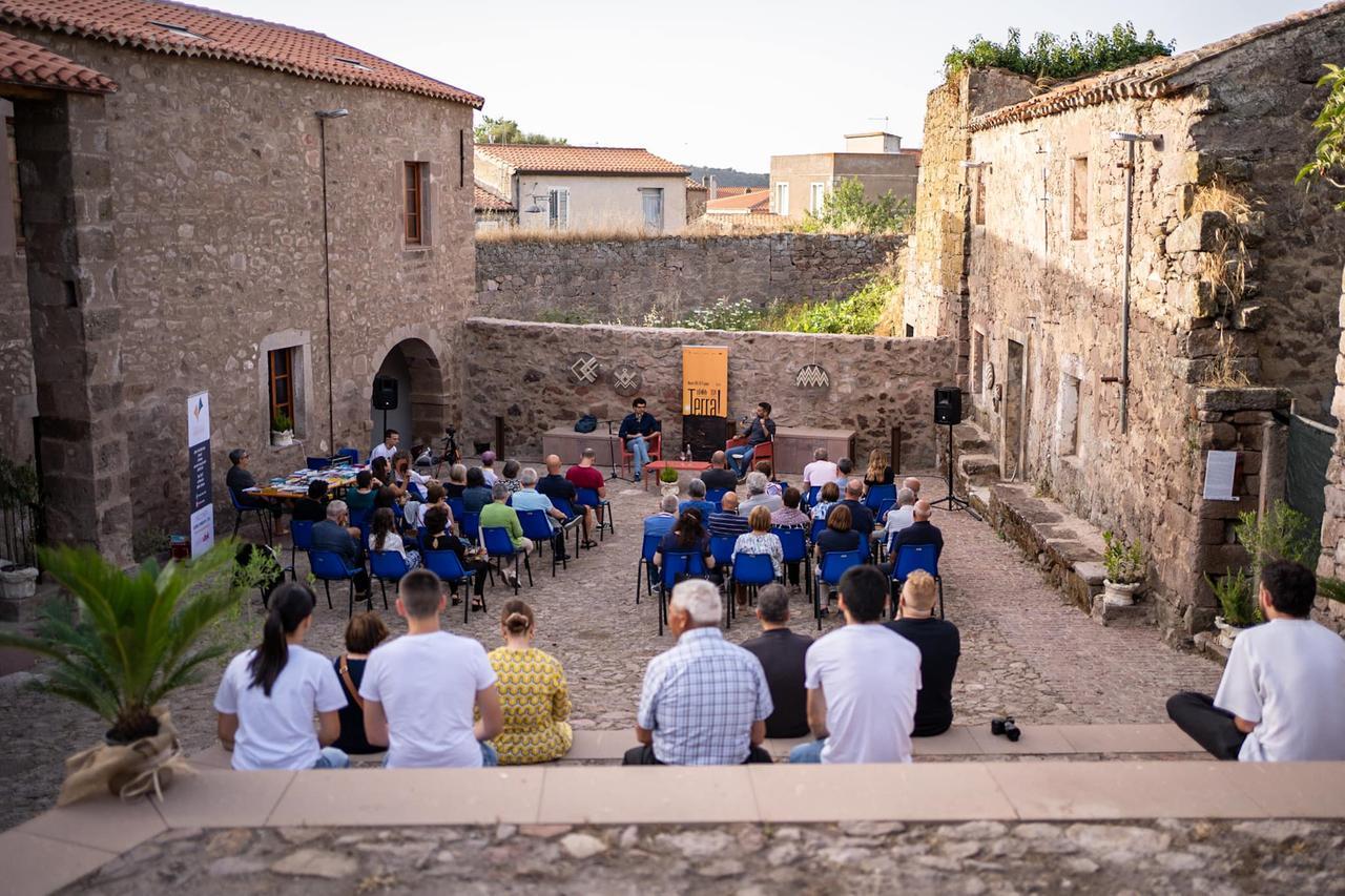 Domenica di cultura a Neoneli con gli ultimi eventi di Licanìas