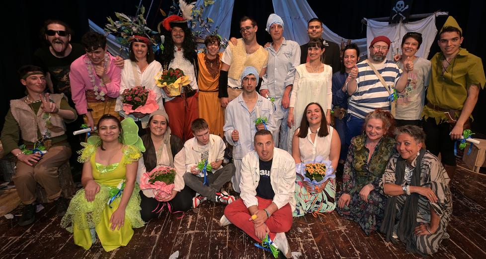 Pavullo, i ragazzi “speciali” incantano a teatro: «È questa l’inclusione»