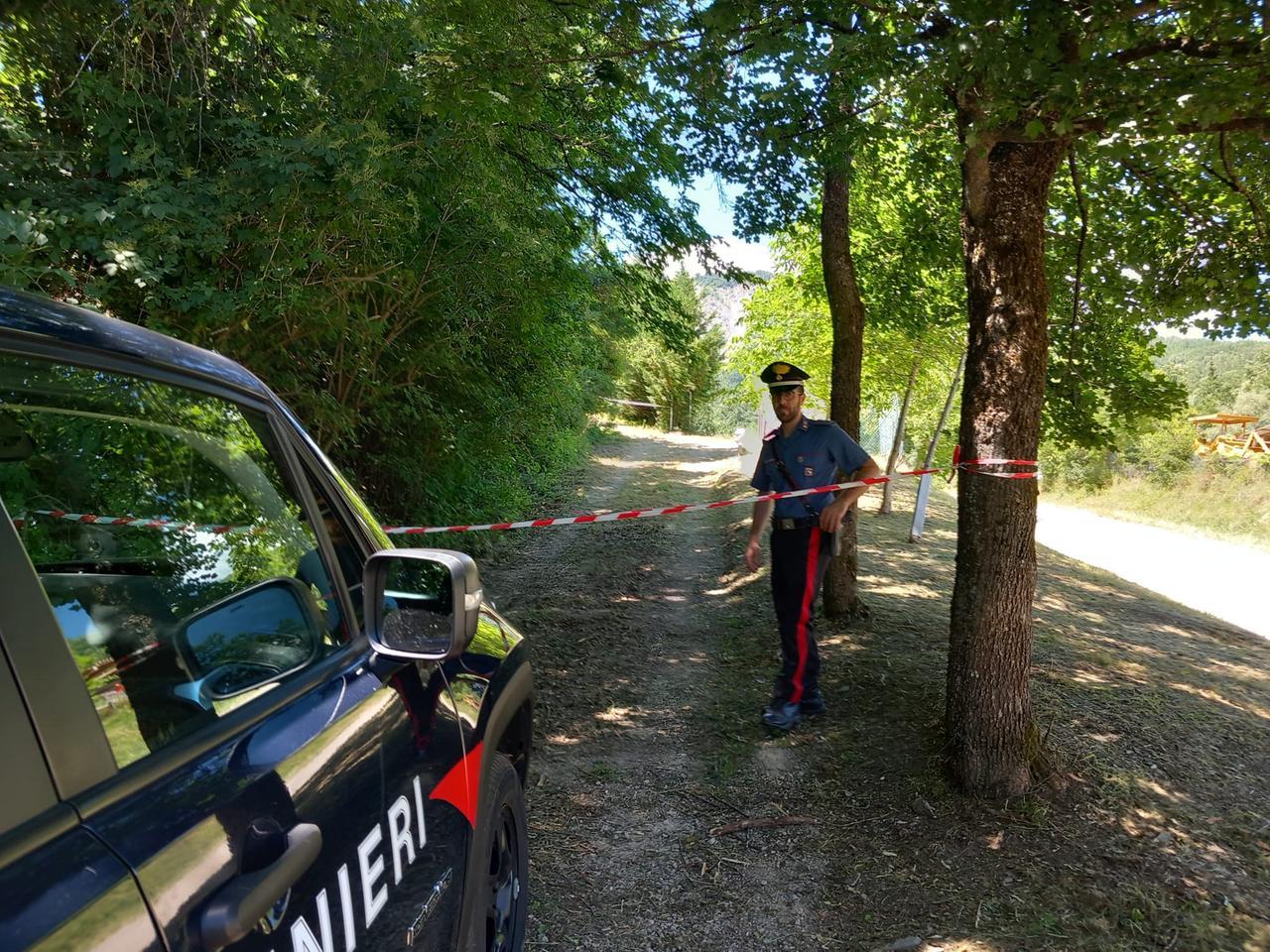 Massacrato con una spranga di ferro dopo una lite con i vicini, è in fin di vita