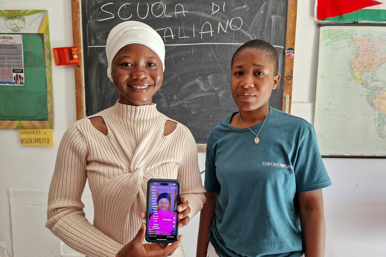 Dalla scuola di italiano a Ferrara a TikTok: «Mi segue un milione di follower»