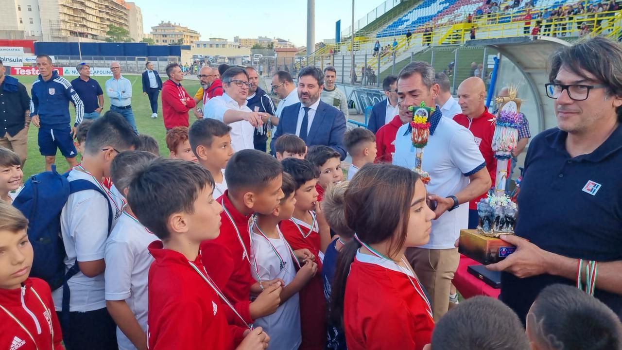 Le premiazioni al Vanni Sanna <em>(foto Mauro Chessa)</em>