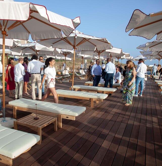 Alghero, le creazioni di Antonio Marras nel nuovo Beach club A-Mare 