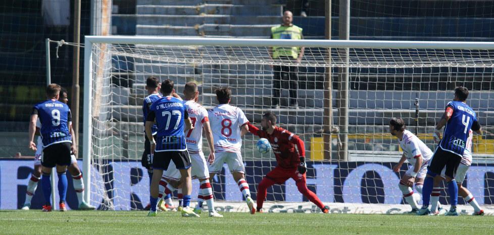 Pisa, un attacco che viaggia nelle mani di Superpippo