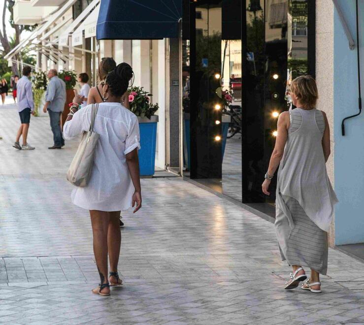 Casa al mare a Forte dei Marmi, sempre meno italiani possono permettersela. Il parere dell’esperto e cosa sta succedendo