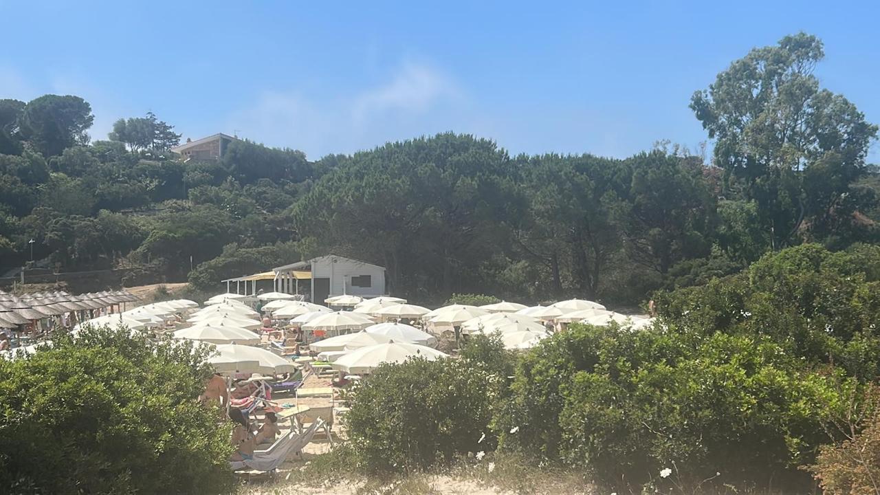 Golfo Aranci, ancora proteste a Sos Aranzos: “La concessione si allarga”