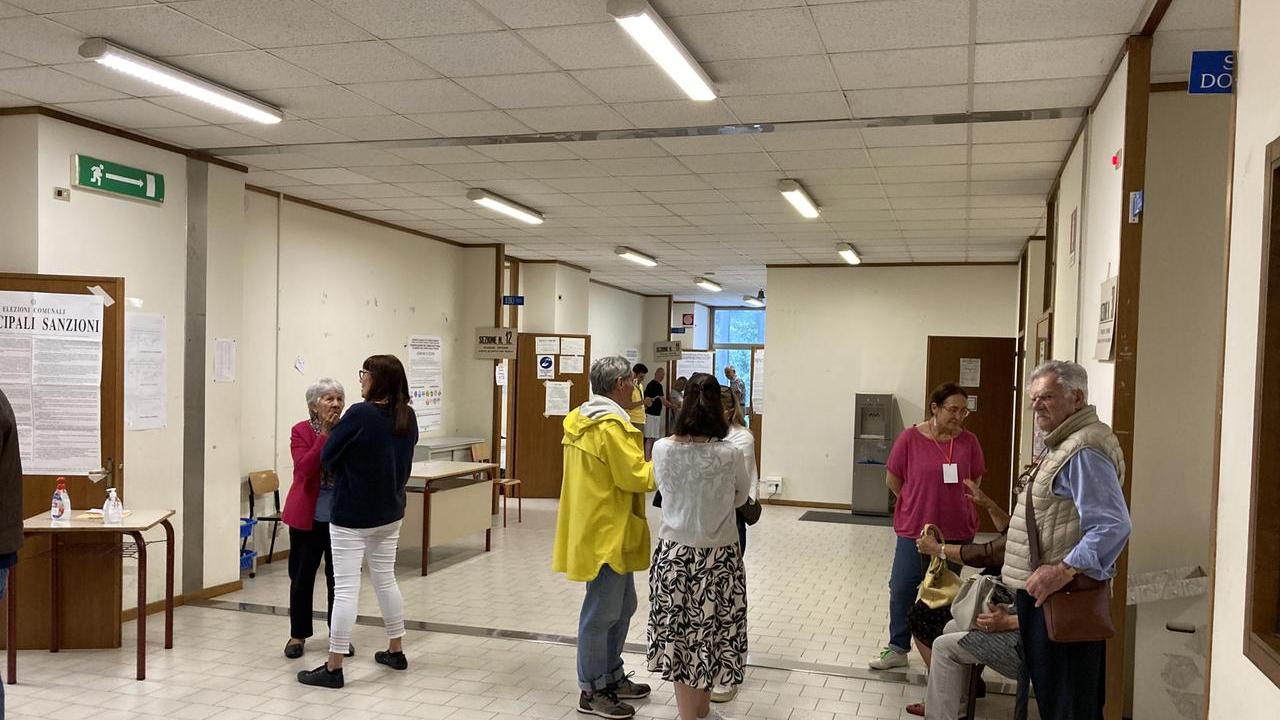 Ballottaggi, alle 19 a Cecina affluenza del 30% a Rosignano del 26%