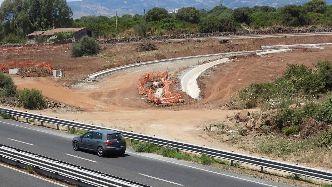 I lavori nei pressi dell'incrocio a raso per Paulilatino