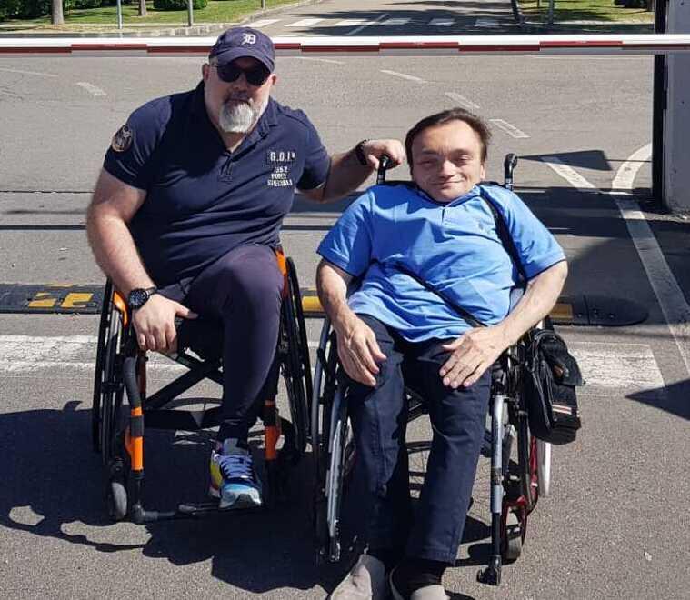 Bellco, la protesta non si ferma a Mirandola: «Proteggere i lavoratori disabili». E oggi arriva l'assessore regionale Vincenzo Colla