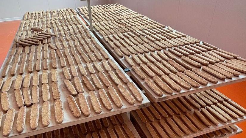 Savoiardi di Fonni, l’azienda: «Vorremmo aumentare la produzione, ma non troviamo personale»