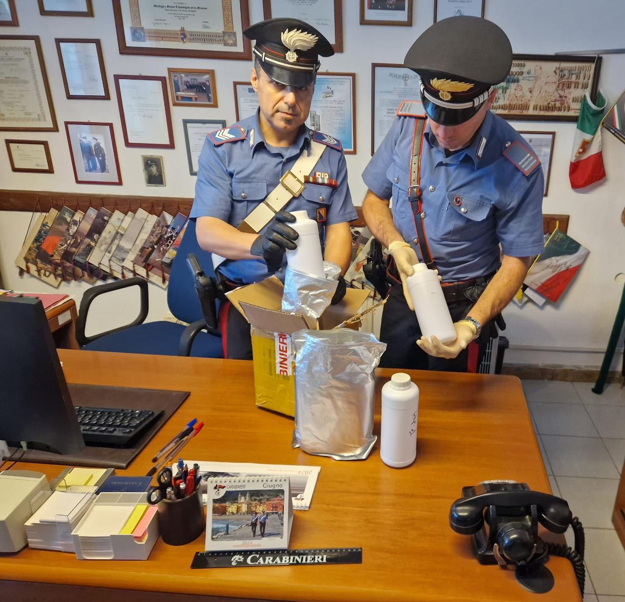 Lucca, aveva in casa tre chili di “droga dello stupro” comprata in Cina