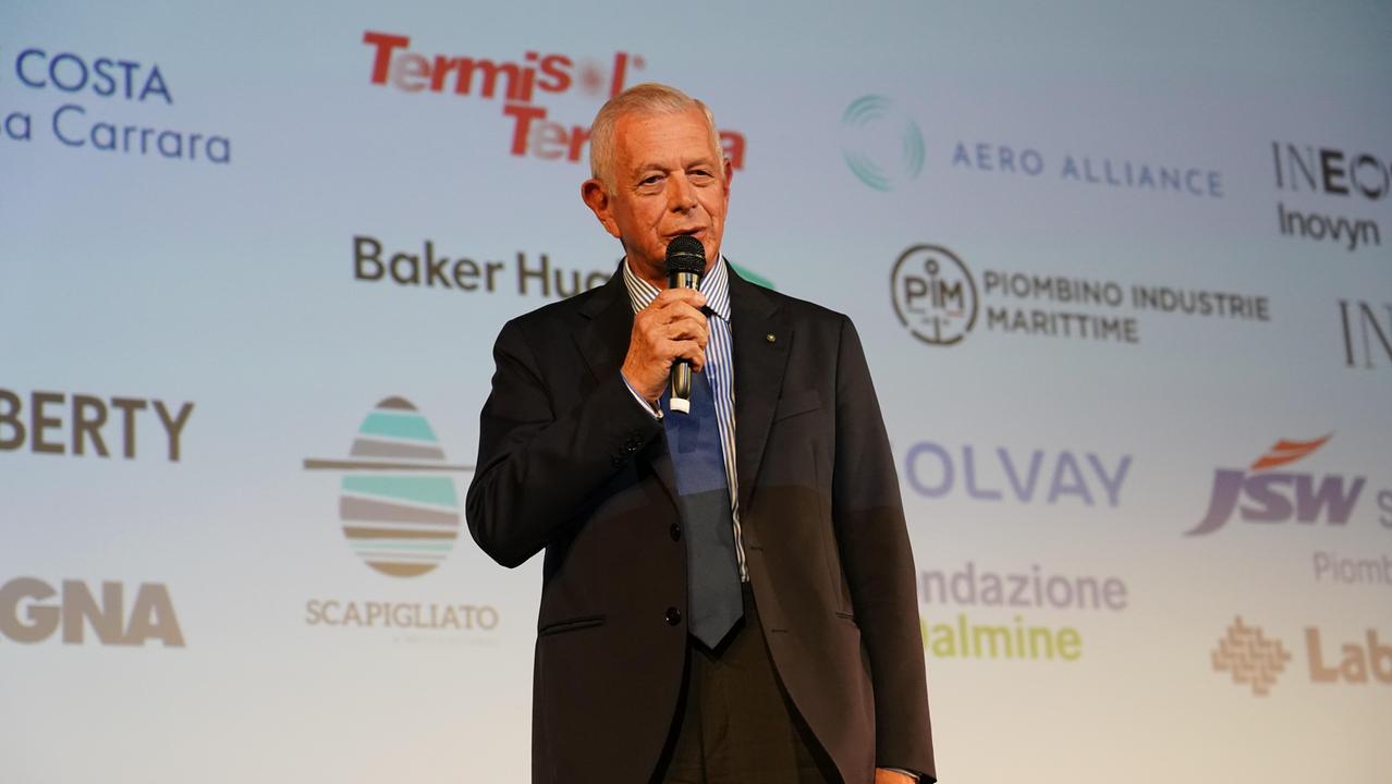 Piero Neri, il presidente di Confindustria Toscana centro e costa, fra le firmatarie del documento