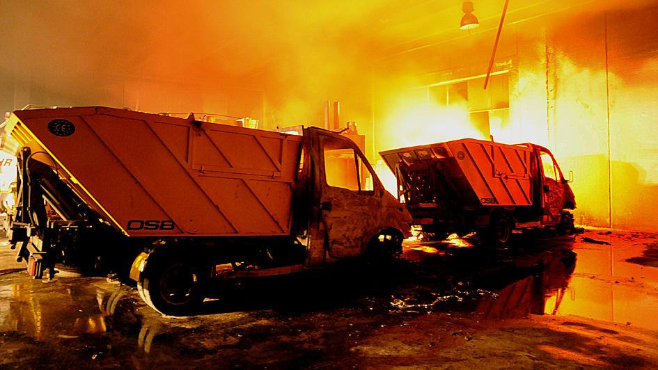 Santu Lussurgiu, attentati per gestire gli appalti dei rifiuti: due assoluzioni e dieci prescrizioni