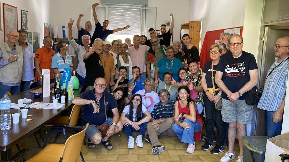 La festa nel comitato elettorale