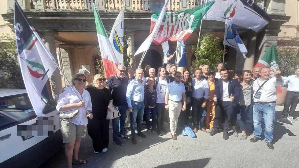Il neo sindaco di Ponsacco: «Le famiglie rom fuori provincia e il più lontano possibile da qui»
