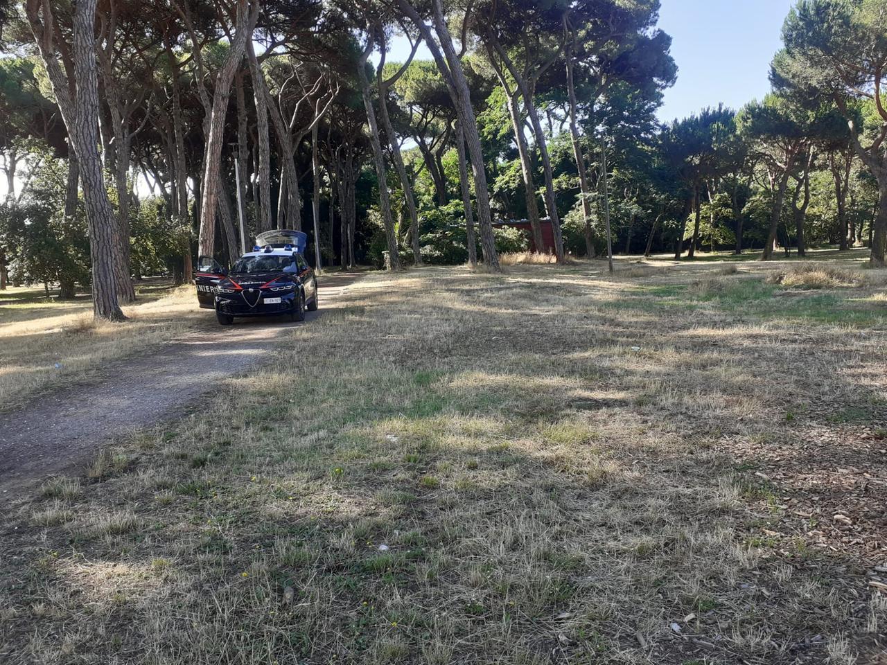 Viareggio, trovato morto su una panchina