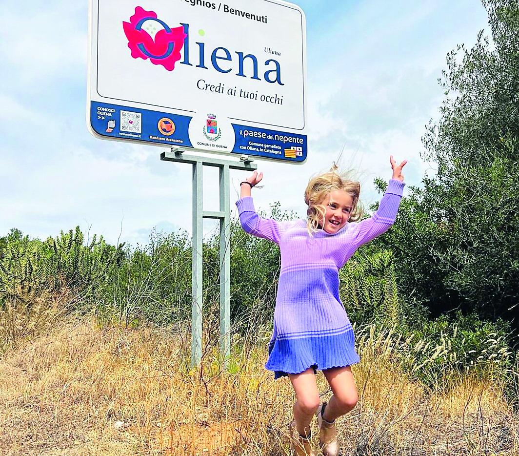 
	La piccola Oliena Williamson

