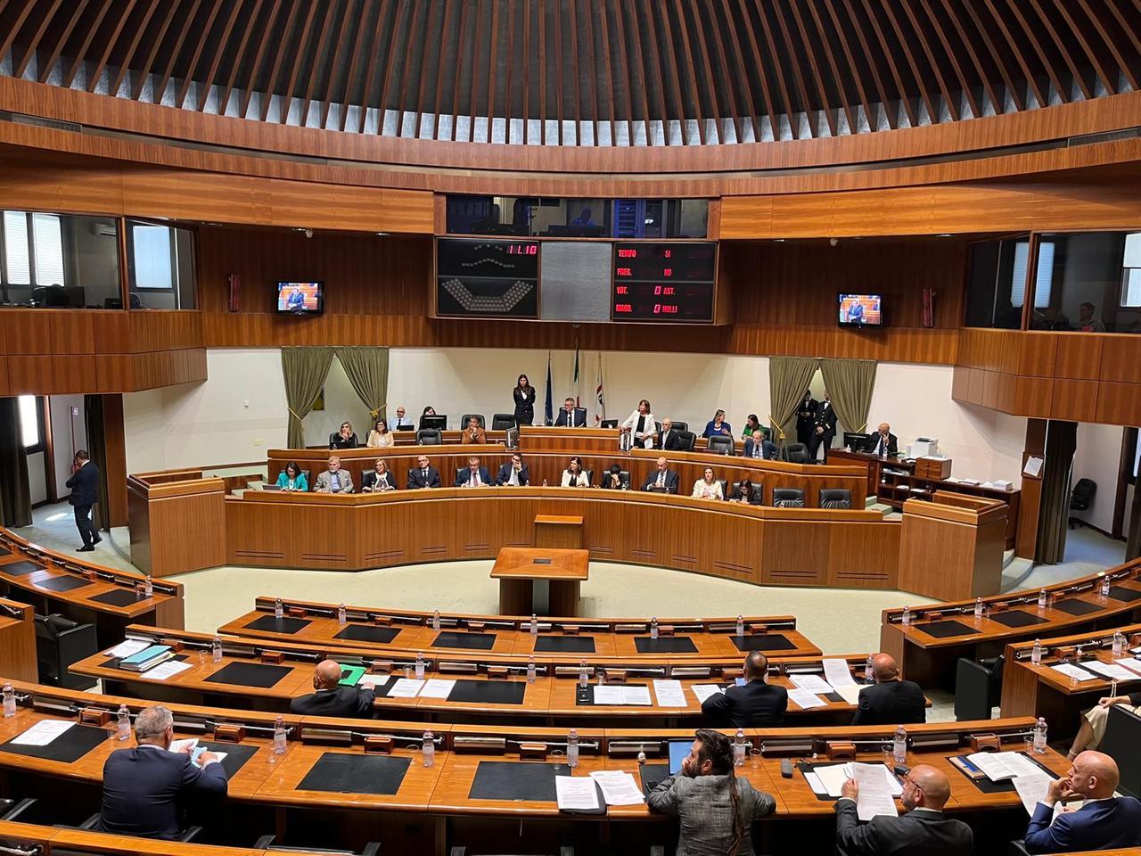 Stop alle rinnovabili: avanti a oltranza la discussione in consiglio regionale