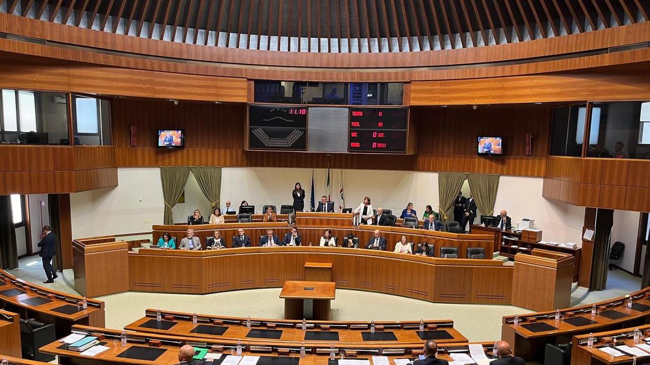 Stop alle rinnovabili: avanti a oltranza la discussione in consiglio regionale