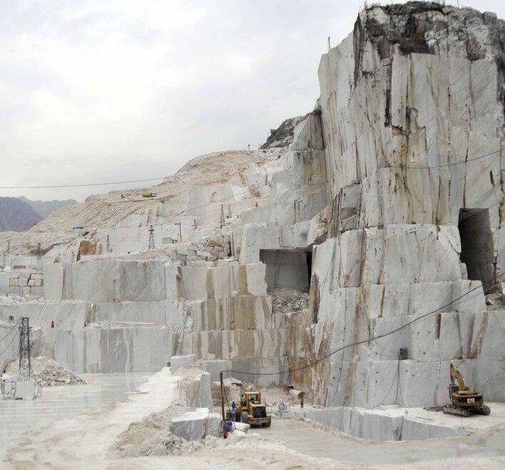 Carrara, «Le cave siano siti estrattivi e non più siti minerari»<br>
