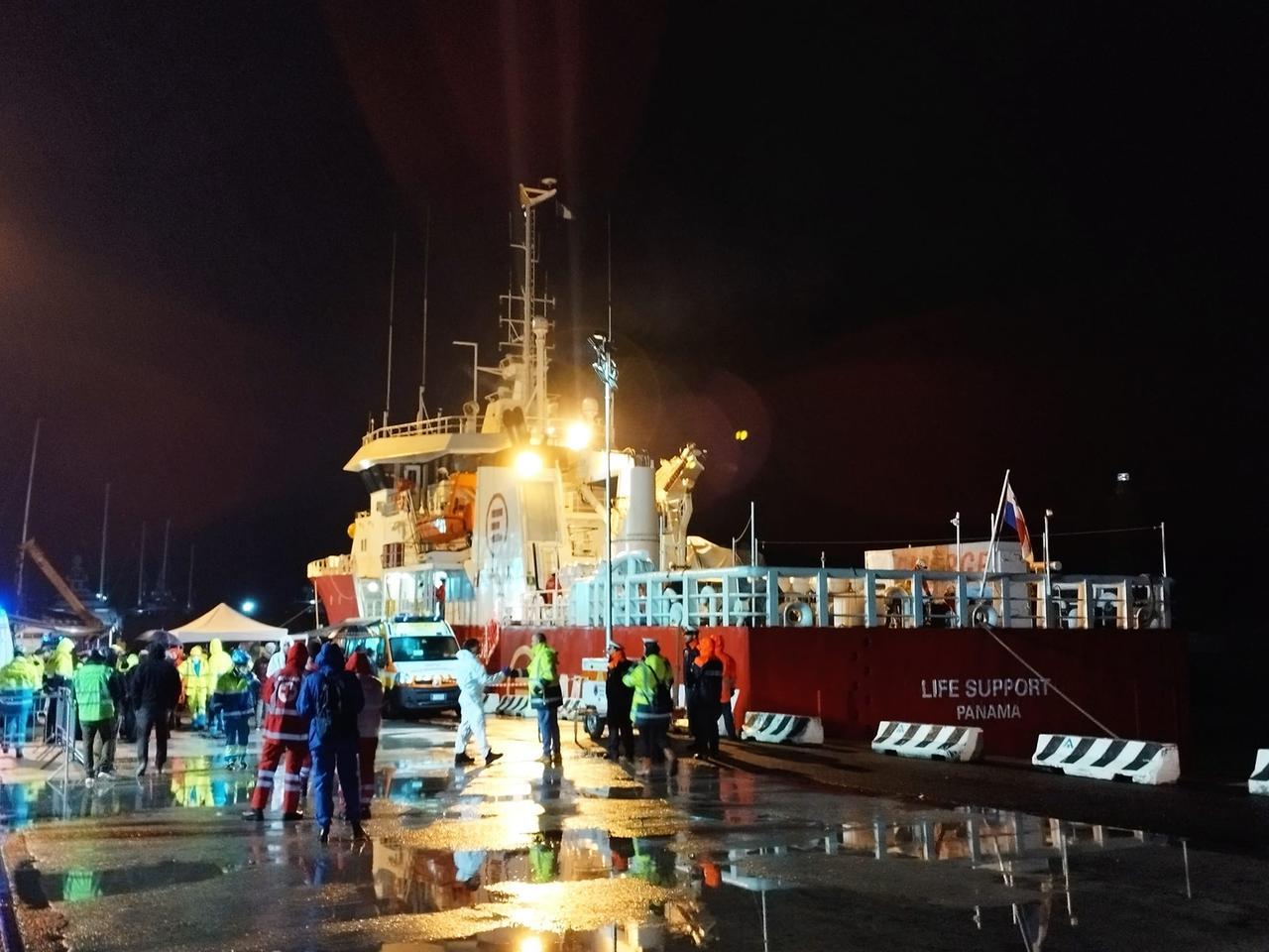 
	La "Life support" di Emergency in porto a Livorno (foto d'archivio)

