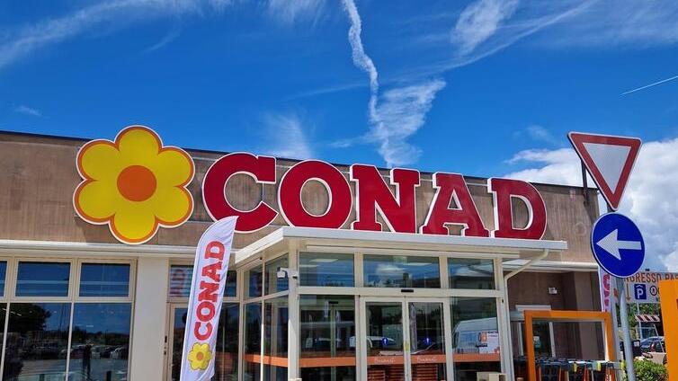 Castiglione della Pescaia, apre il nuovo Conad green e attento alle eccellenze locali