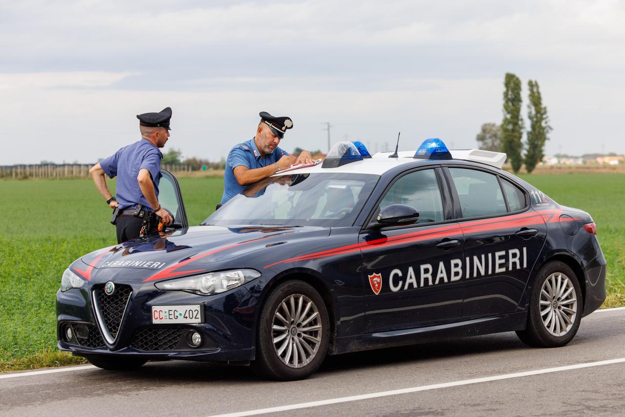 Saletta, tenta di togliersi la vita: salvato dai carabinieri