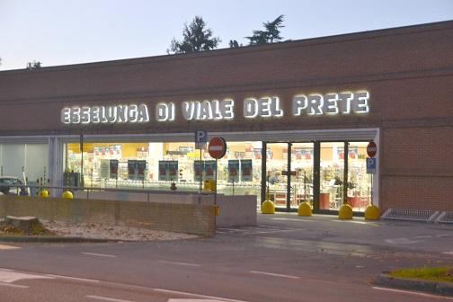 Lucca, fallisce il furto all’Esselunga