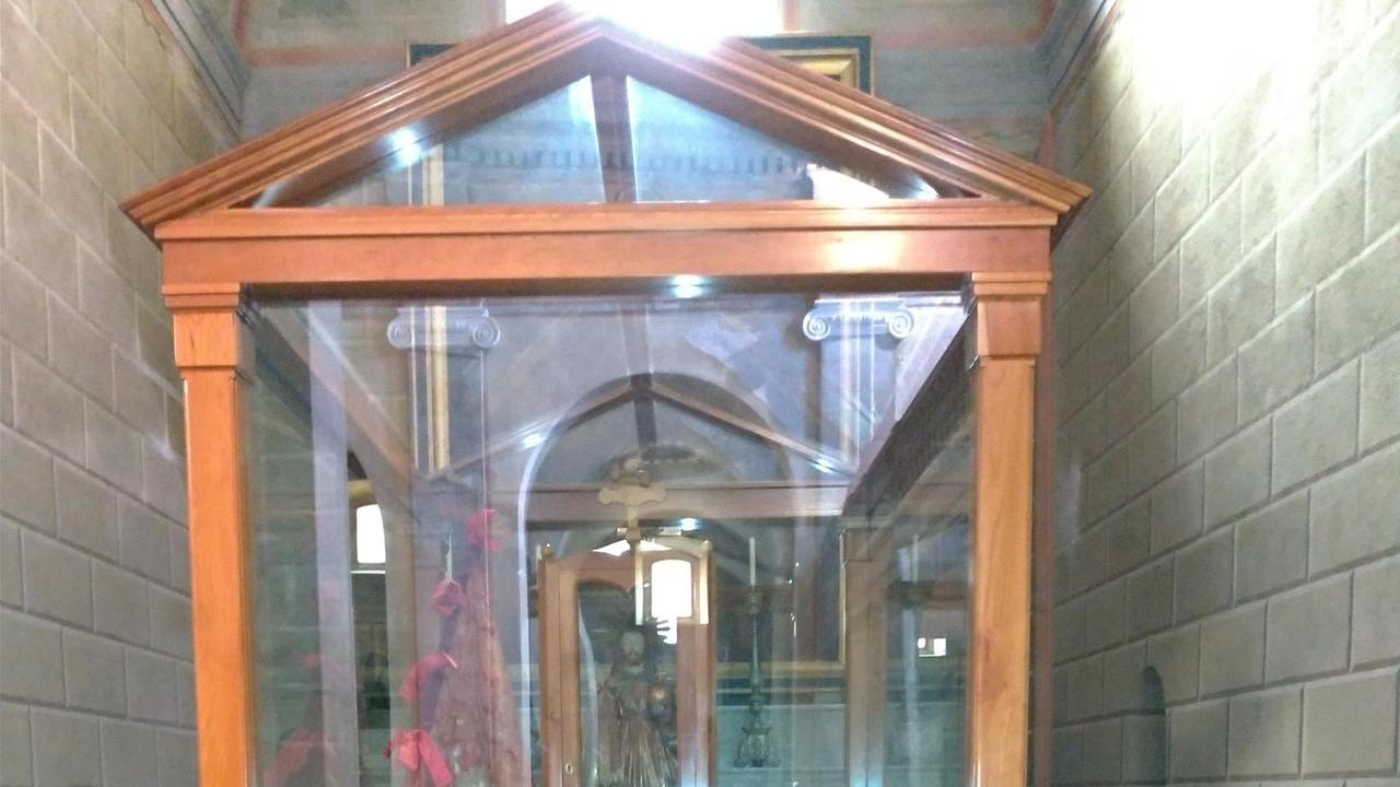 Cabras, la Soprintendenza: «La teca del santo va spostata»