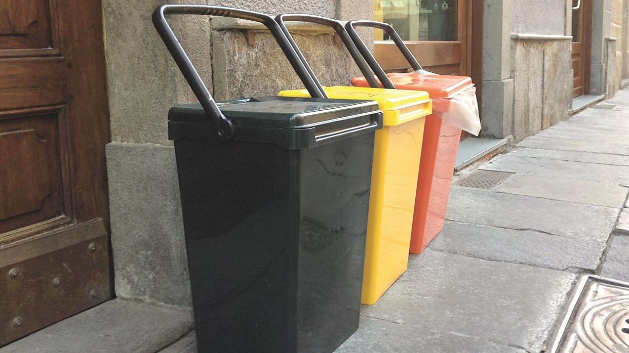 Oristano, gestione dei rifiuti: la tariffa ora è puntuale, ma in aula scoppia la polemica