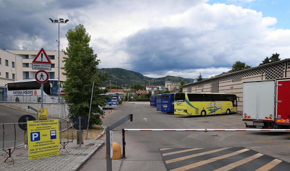 Montecatini, i ladri hanno preso di mira i pullman turistici