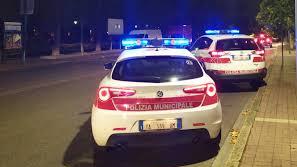 Prato, auto inseguita per 20 chilometri: due denunce e 1.000 euro di multa