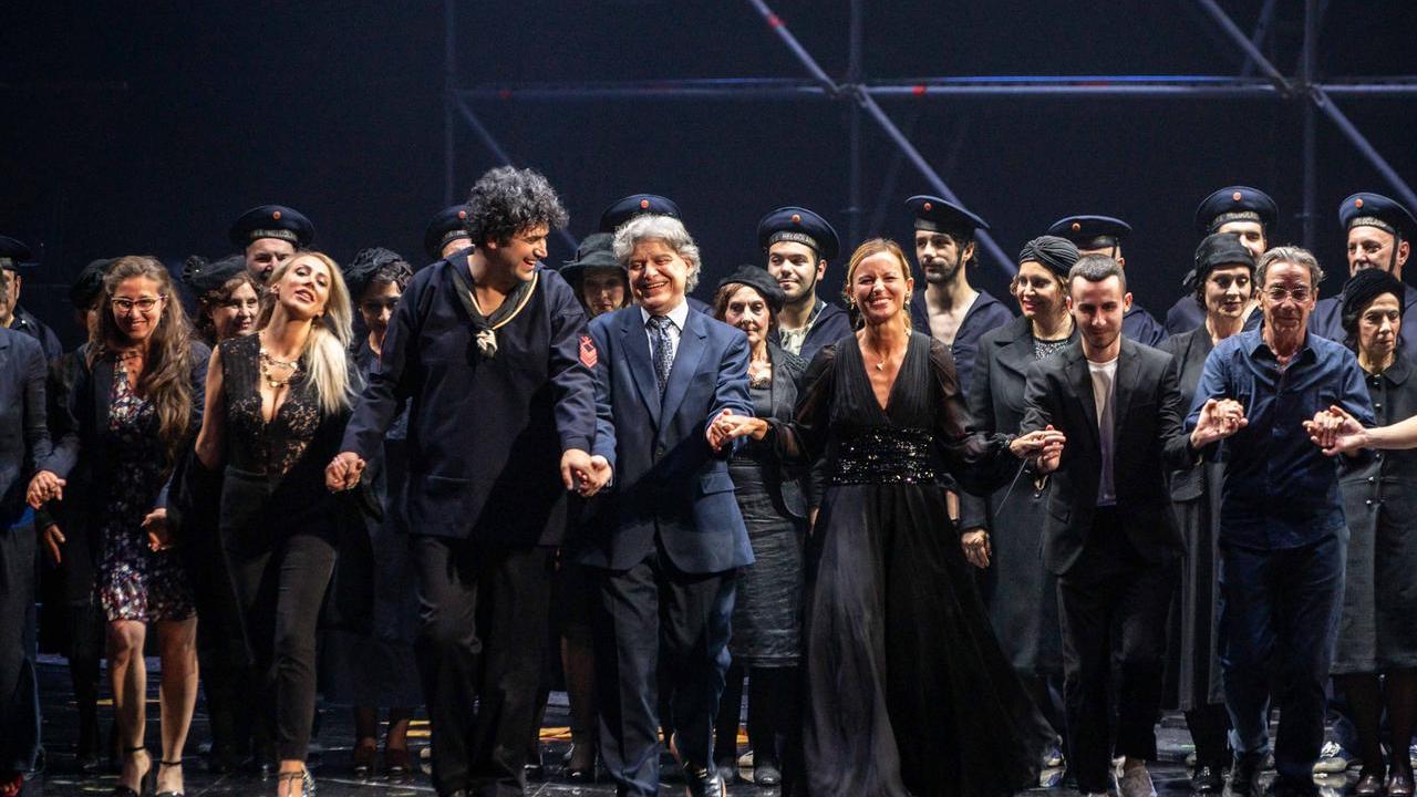 Con “Falso tradimento” debutto di stagione da applausi