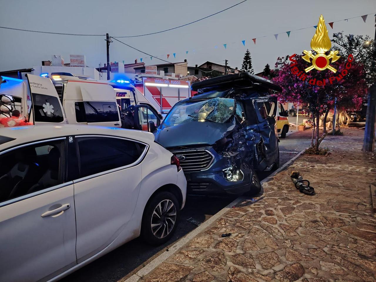 Scontro tra un’auto e un Tir a Posada: due turiste in ospedale