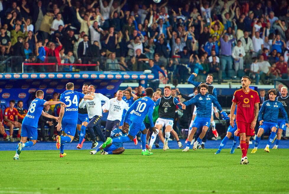 L’esplosione di gioia dopo il gol della salvezza nel match con la Roma (foto Juri Autovino)