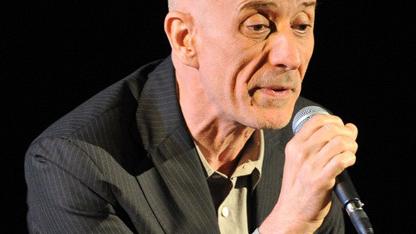 Musica Pomposa, Peppe Servillo interpreta Lucio Dalla: giovedì il concerto all’abbazia