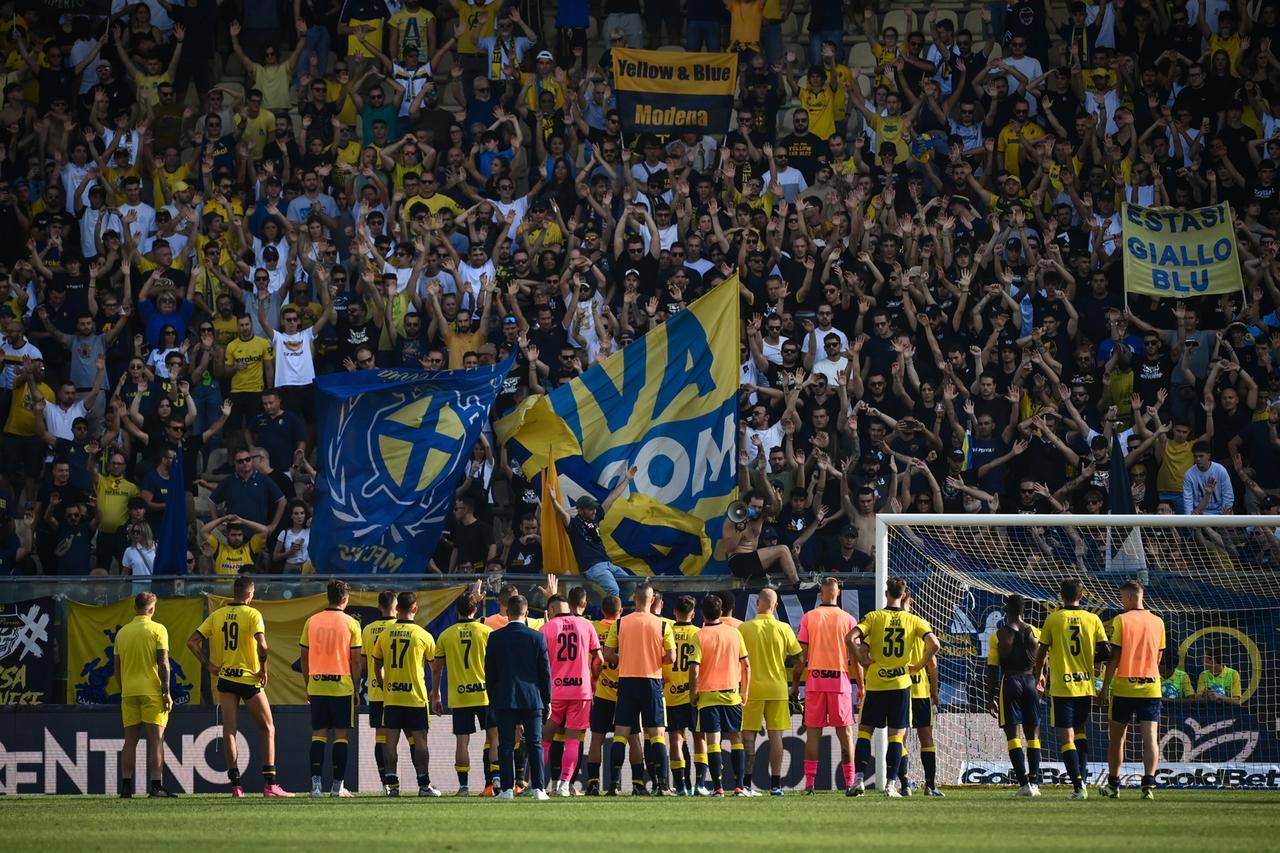 Modena, la campagna abbonamenti inizia con un buon ritmo: oltre 500 tessere rinnovate in poche ore