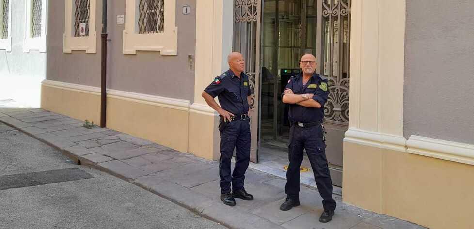 L'ingresso del tribunale di Livorno (foto d'archivio)