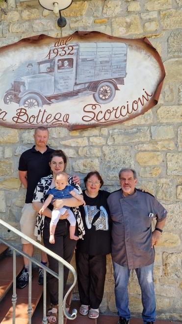 “Scampagnata al lavandeto” con la Ristobottega Scorcioni a Serramazzoni