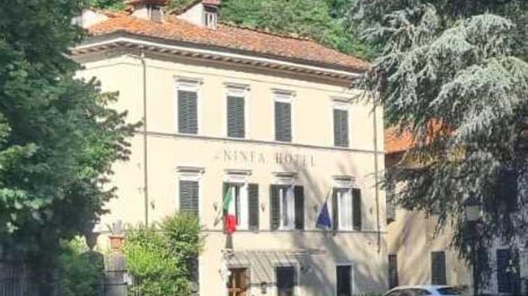 Bagni di Lucca, la nuova vita dell'hotel La Regina: offerte di lavoro al bar e alla reception