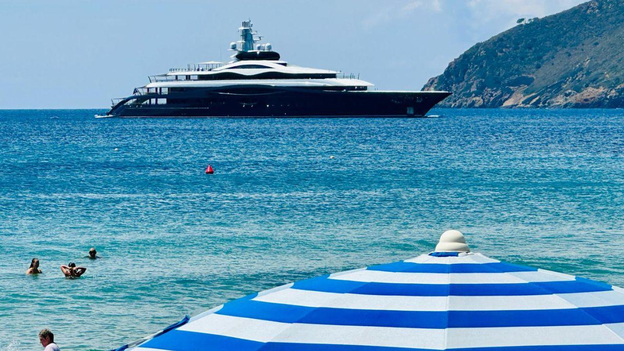 
	Lo yacht di Mark Zuckerberg all'isola d'Elba (Foto di Gi&ograve; Di Stefano)

