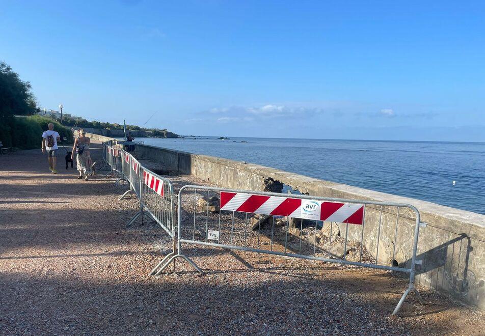 Lungomare di Livorno, i crateri di Antignano sono ancora là