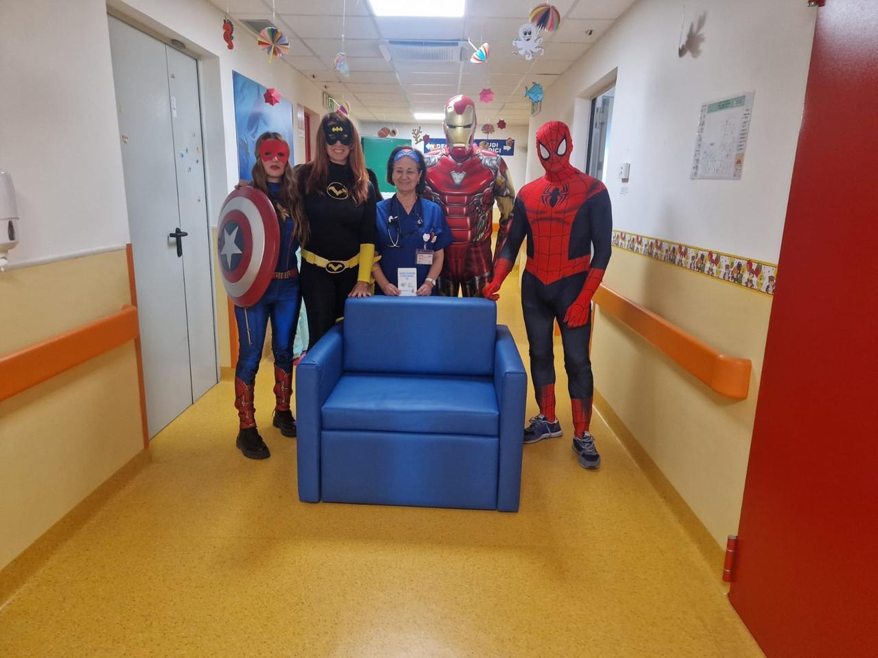 Oristano, al San Martino arrivano i supereroi: in dono un’altra poltrona per la Pediatria