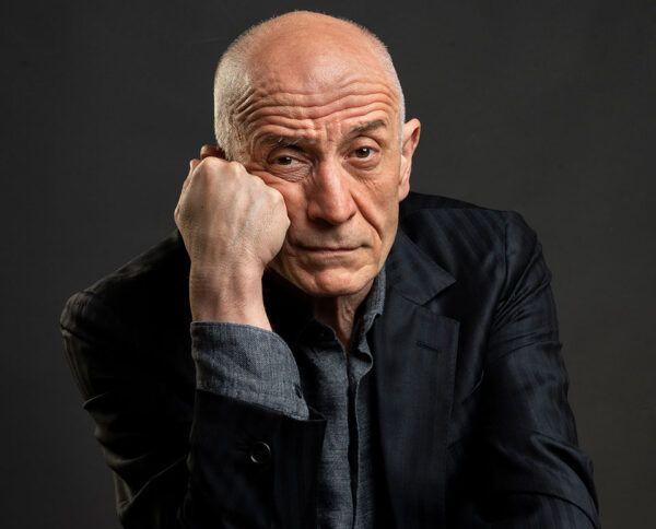 Peppe Servillo: «Oggi manca una coscienza politica, i giovani ripartano da Italo Calvino»
