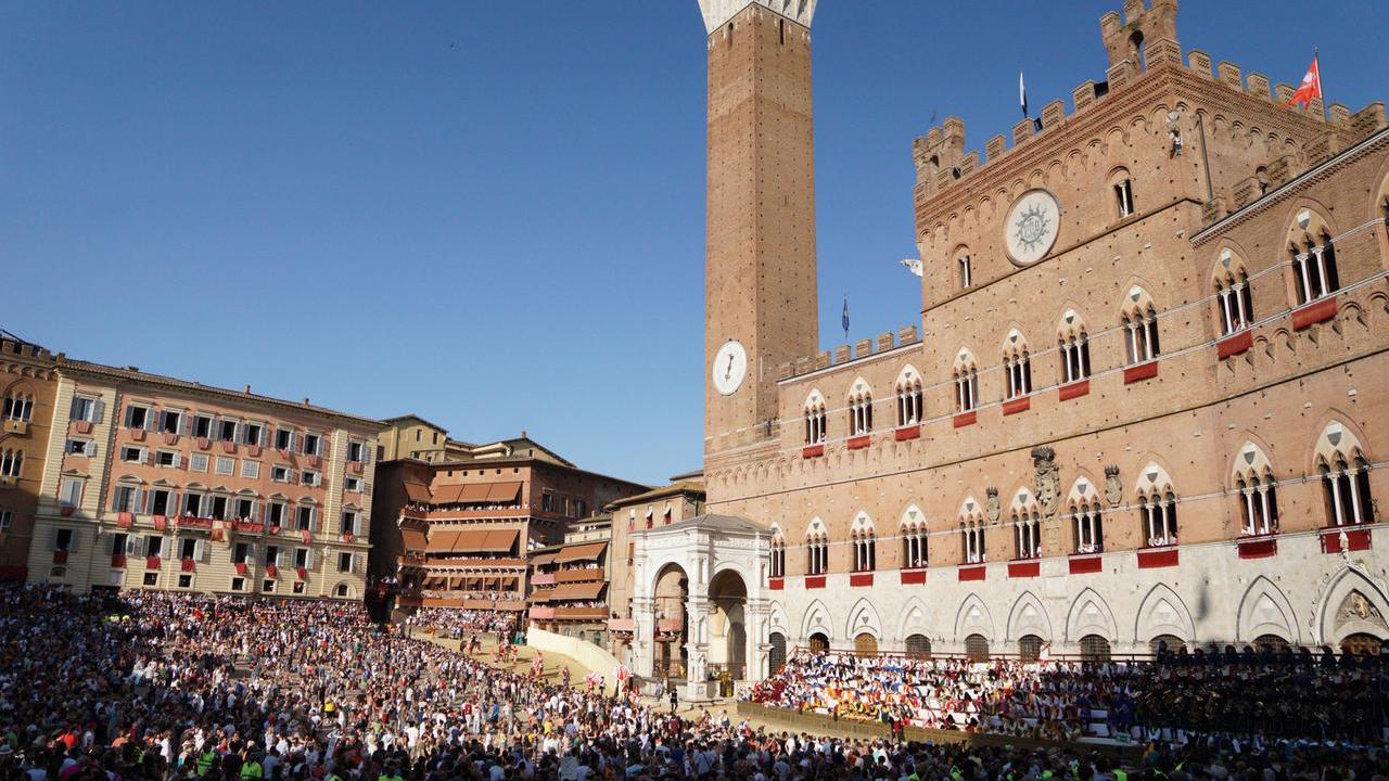 Un'immagine durante la prima giornata del Palio