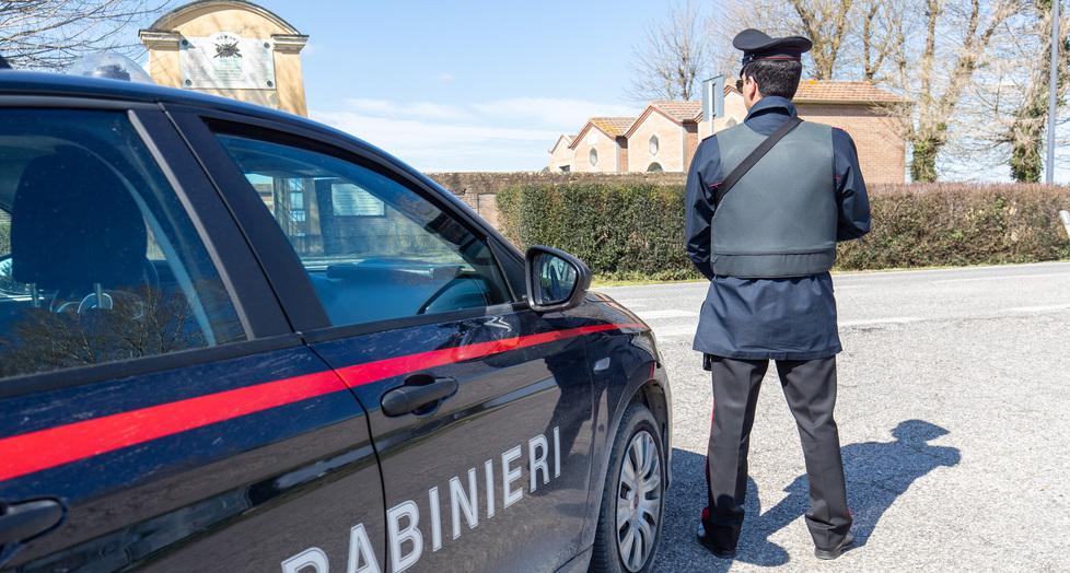 Pilastri, massacrato in strada e sequestrato