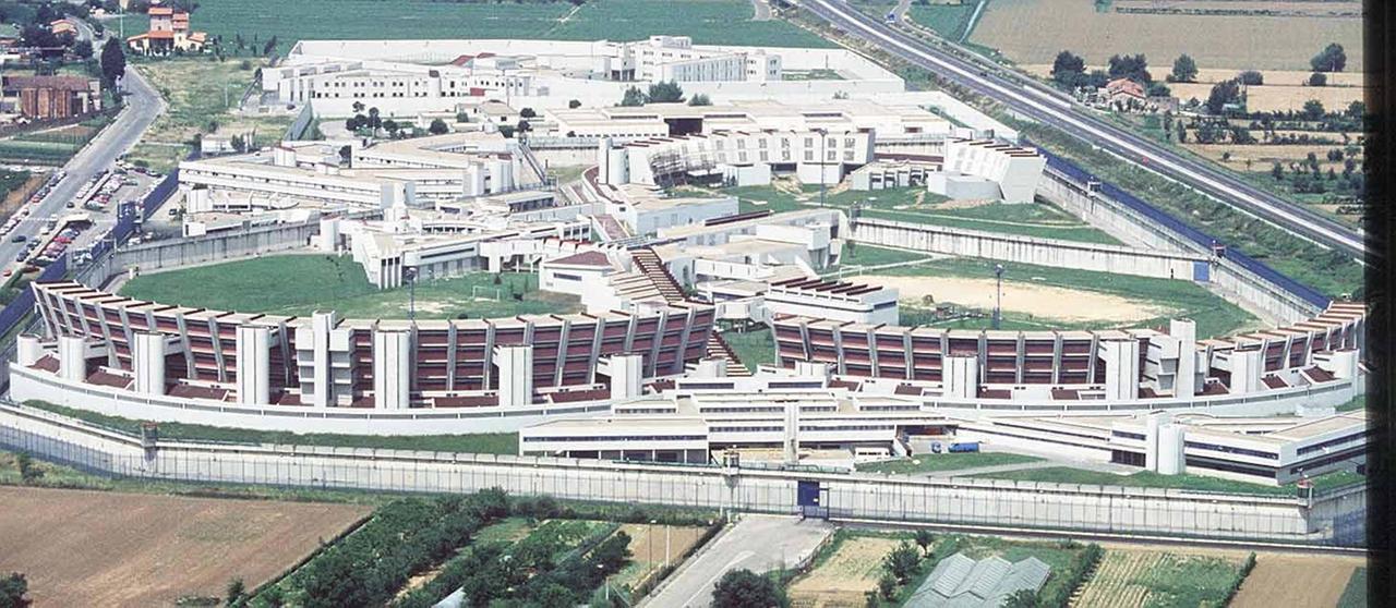 
	Il carcere dall'alto

